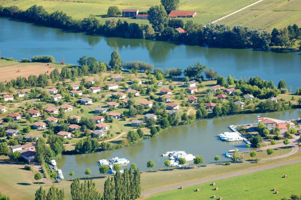 Lagrange Grand Bleu Vacances - Residence Port Lalande Castelmoron-sur-Lot ภายนอก รูปภาพ