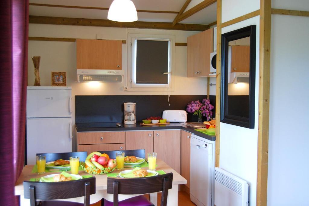 Lagrange Grand Bleu Vacances - Residence Port Lalande Castelmoron-sur-Lot ห้อง รูปภาพ