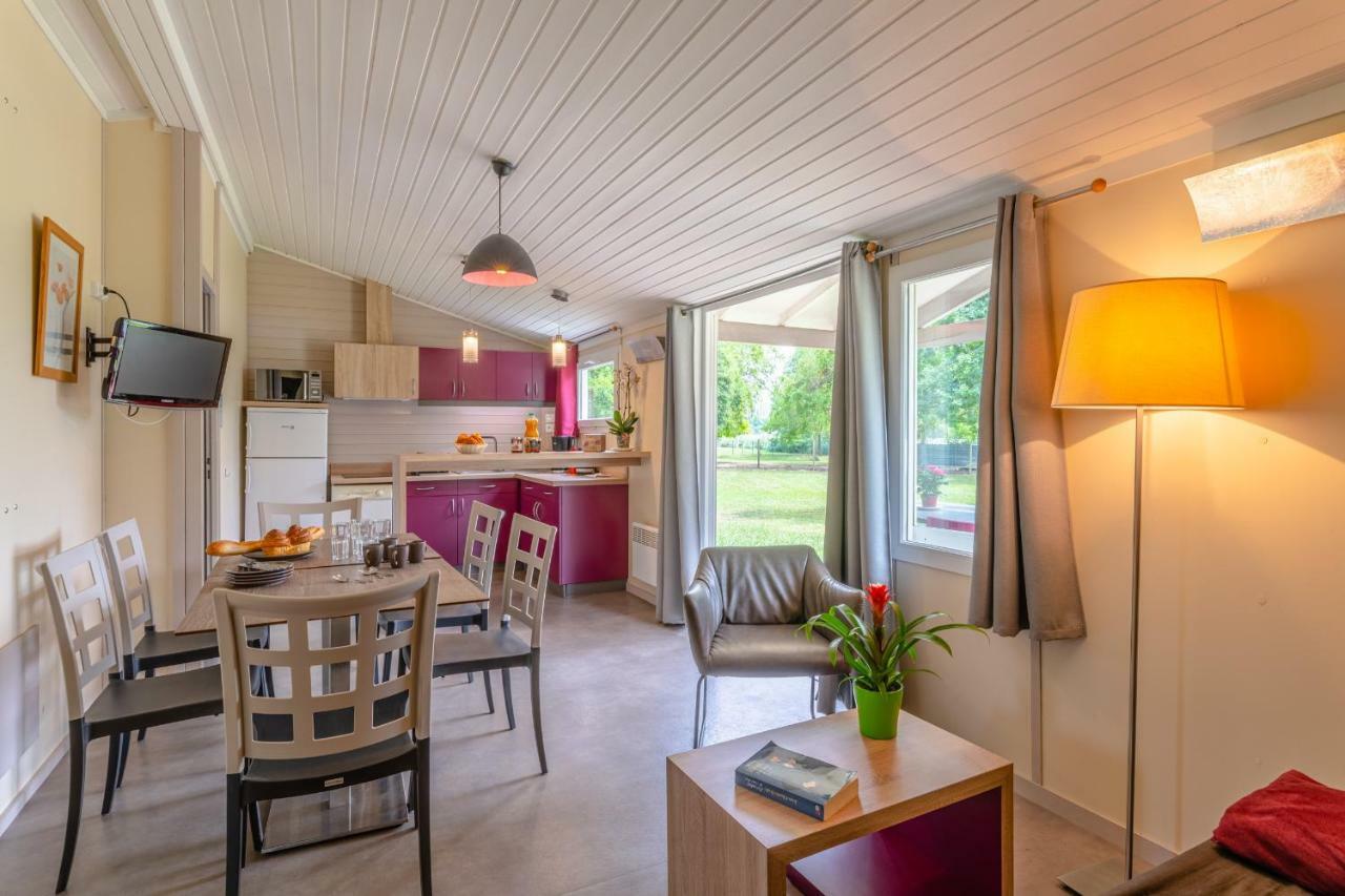 Lagrange Grand Bleu Vacances - Residence Port Lalande Castelmoron-sur-Lot ภายนอก รูปภาพ